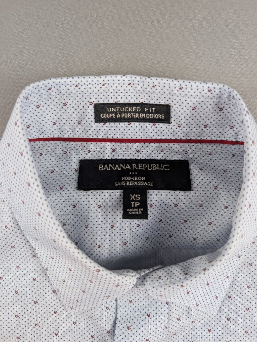Banana Republic Untucked Fit Non-Iron Mens XSโ Blue Dot Floral L/S Shirt - Picture 4 of 11